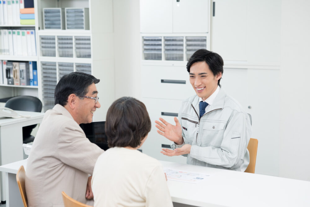 外壁と屋根を同時に塗装するメリットと注意点