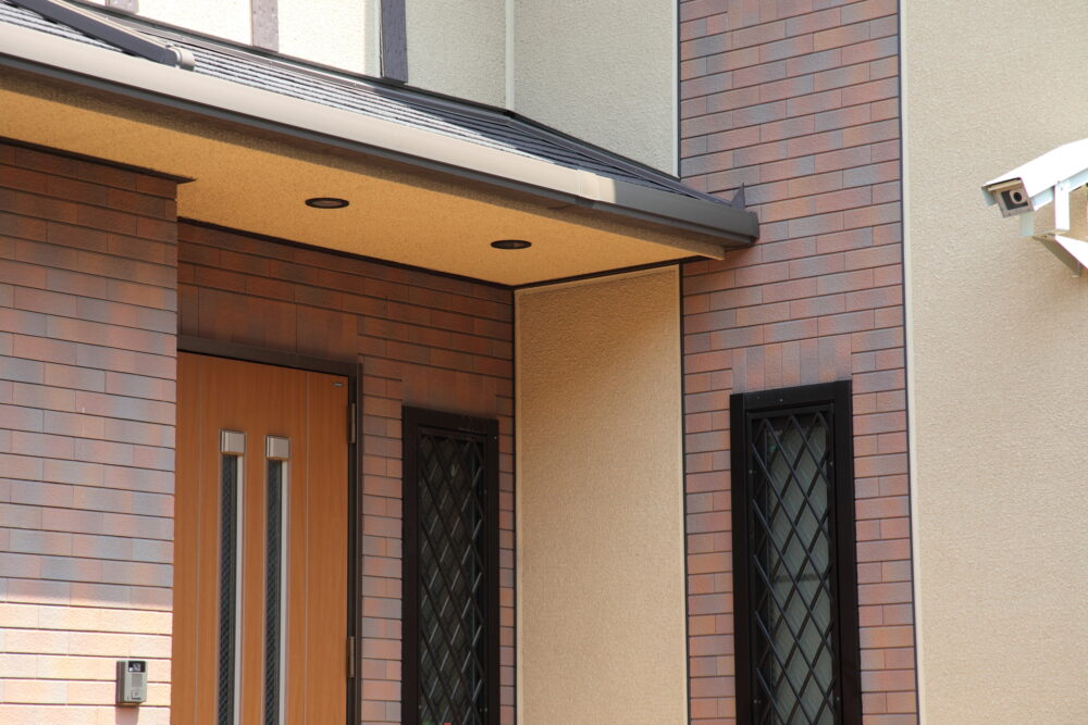 玄関ドアのリフォームガイド｜リフォームの流れと注意点